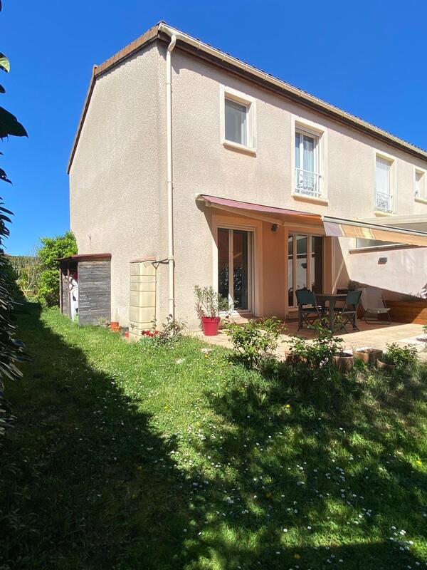 Maison - 80 m² - 4 pièces