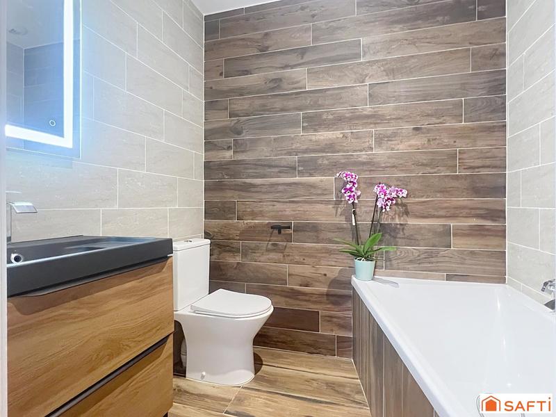 Maison - 111 m² - 6 pièces