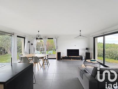 Maison - 121 m² - 5 pièces