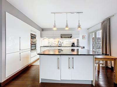 Appartement - 105 m² - 4 pièces