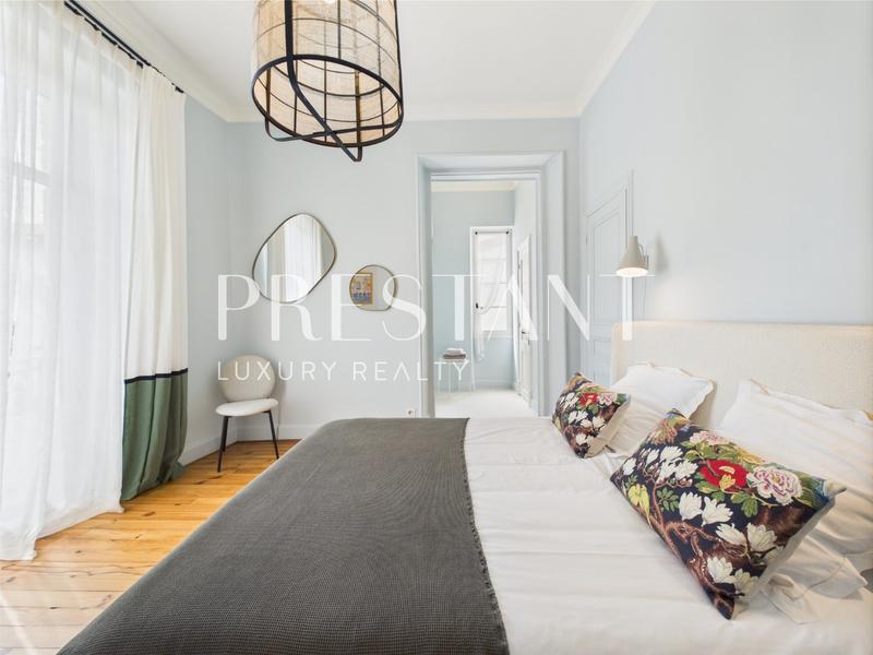 Appartement - 150 m² - 4 pièces