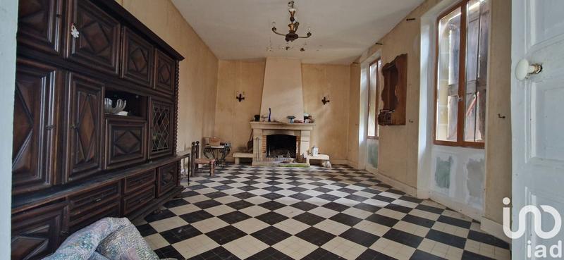 Maison - 315 m² - 15 pièces