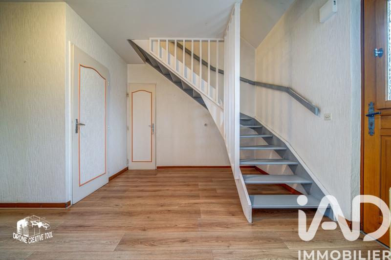 Maison - 92 m² - 5 pièces