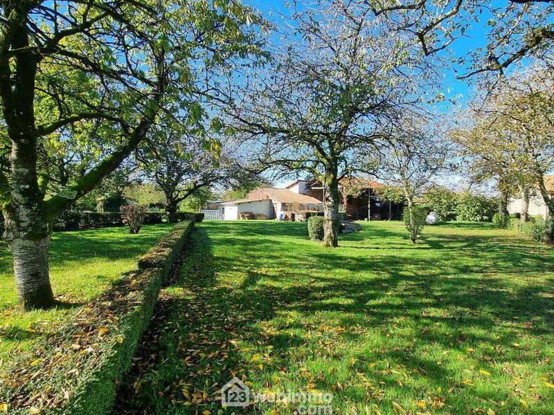 Maison - 160 m² - 6 pièces