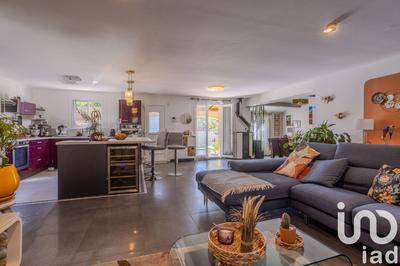 Maison - 102 m² - 4 pièces