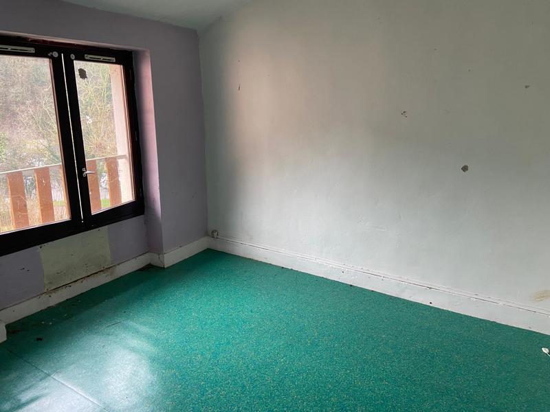 Maison - 208 m² - 10 pièces