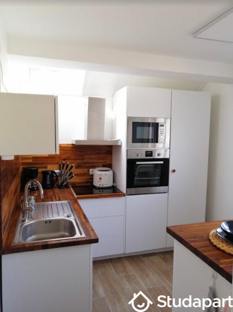 Chambre - 9 m² - 1 pièce