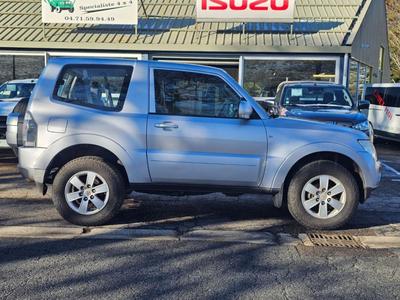 Mitsubishi Pajero 3.2 Di-D Invite 160cv 4x4 3p Bvm Fap