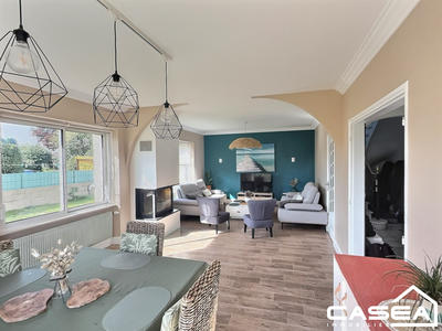 Maison traditionnelle - 155 m² - 6 pièces