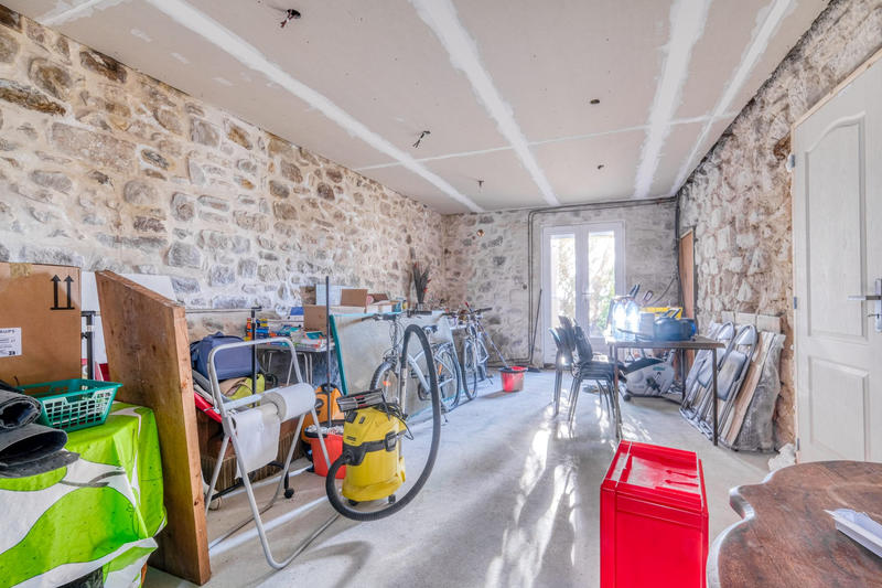 Maison - 261 m² - 8 pièces