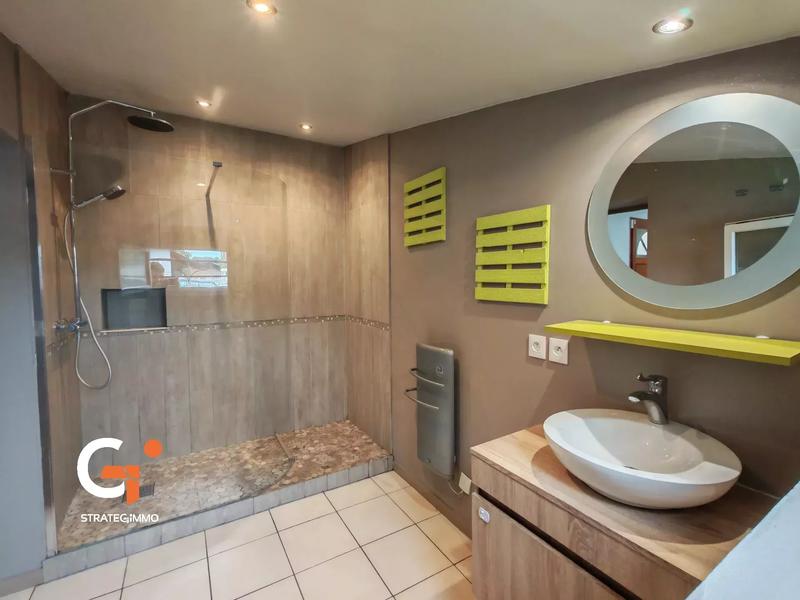 Maison de ville - 85 m² - 5 pièces