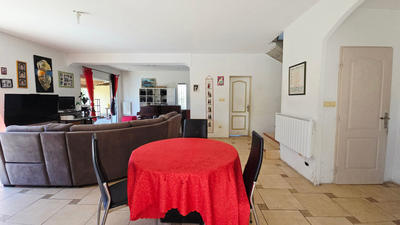 Maison - 157 m² - 6 pièces