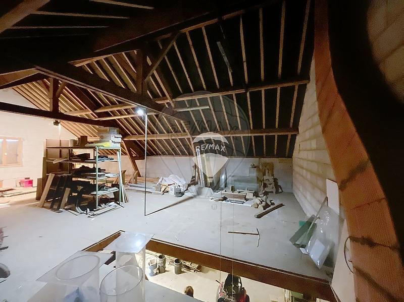 Atelier d'activités - 190 m² - 1 pièce