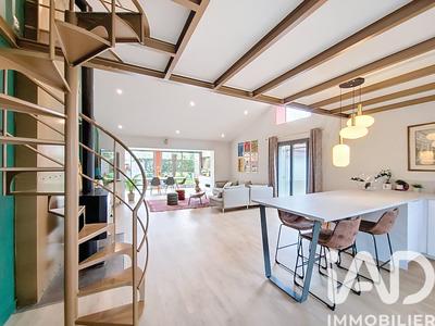 Maison - 189 m² - 6 pièces