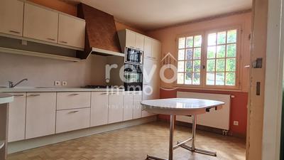 Maison - 165 m² - 7 pièces