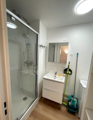 Studio - 15 m² - 1 pièce