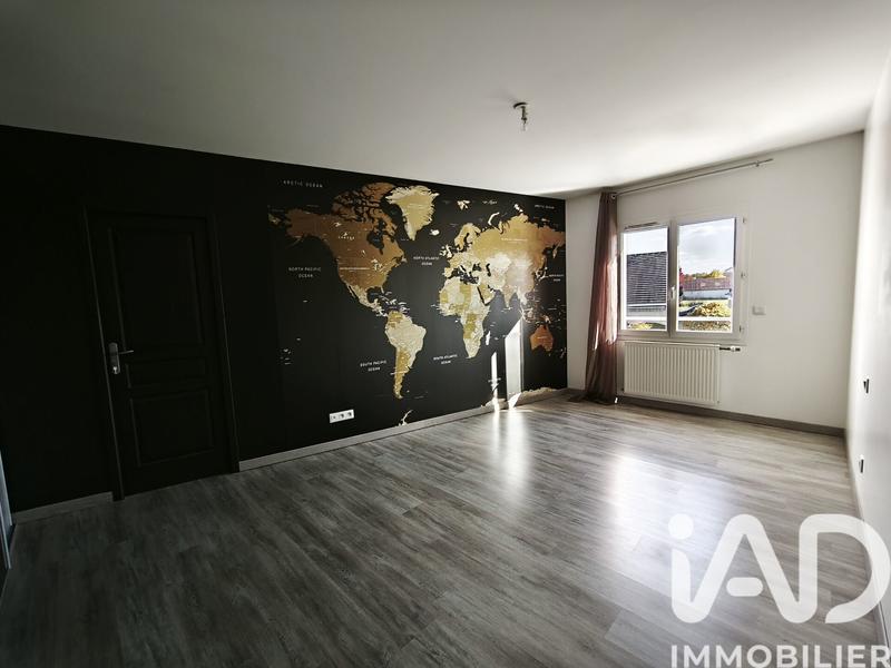 Maison - 223 m² - 7 pièces