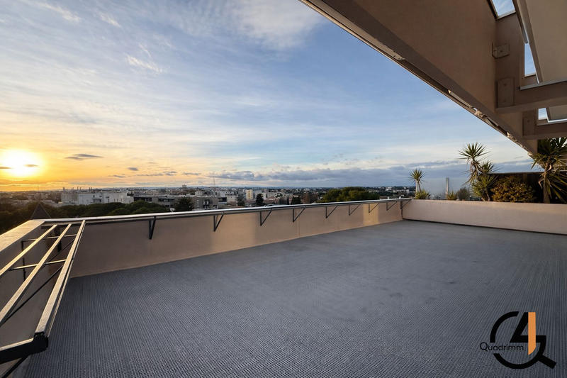 Duplex - 84 m² - 4 pièces