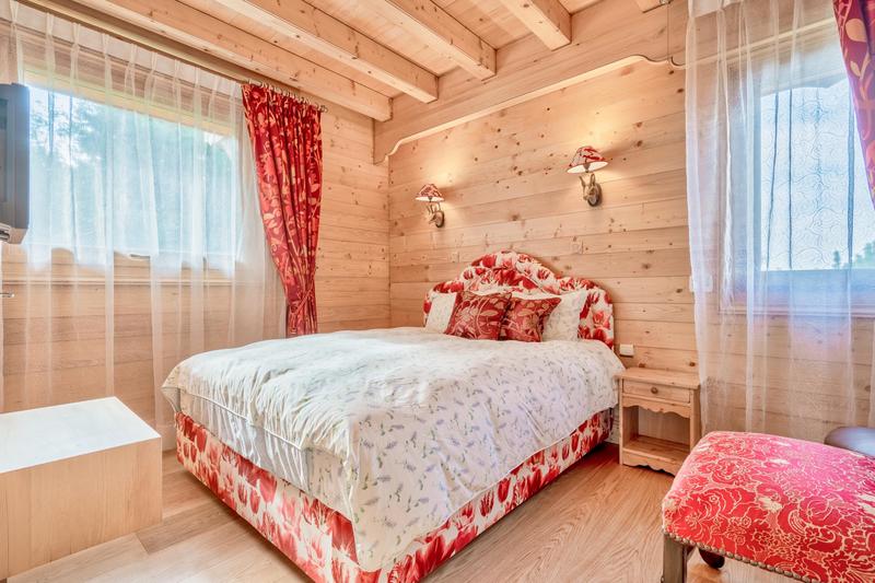 Châlet - 188 m² - 9 pièces