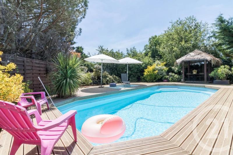 Maison - 158 m² - 6 pièces