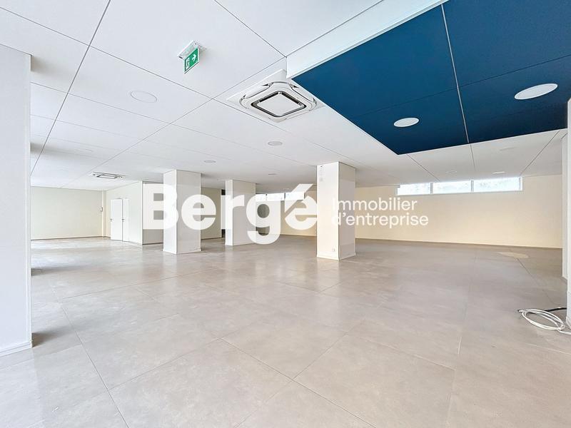 Local commercial - 394 m²