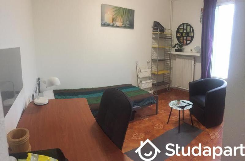 Chambre - 12 m² - 1 pièce