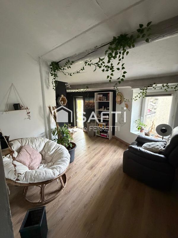 Maison de village - 134 m² - 6 pièces