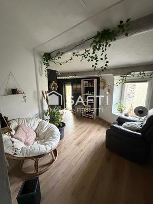 Maison de village - 140 m² - 6 pièces