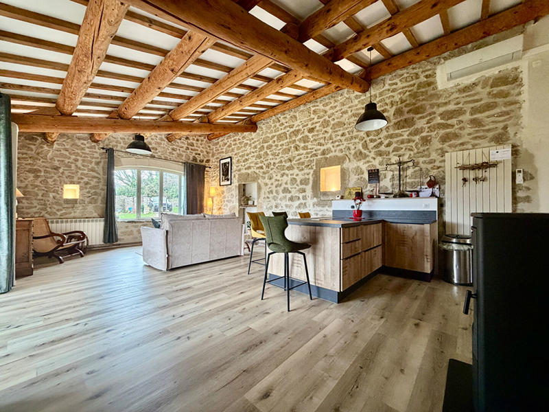 Maison - 140 m² - 5 pièces