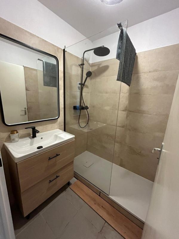 Chambre - 9 m² - 1 pièce