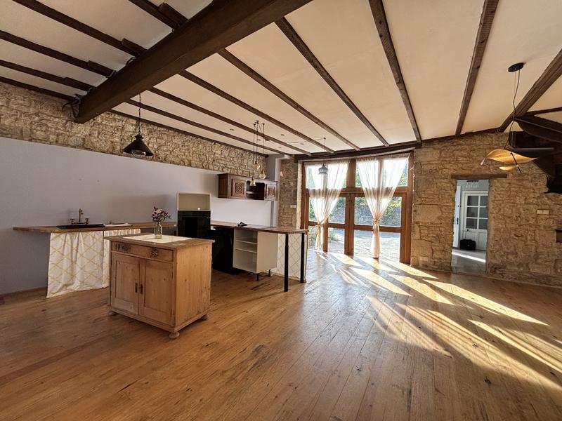 Maison - 102 m² - 5 pièces