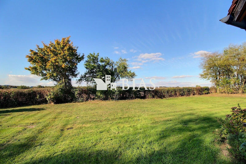 Maison traditionnelle - 187 m² - 7 pièces