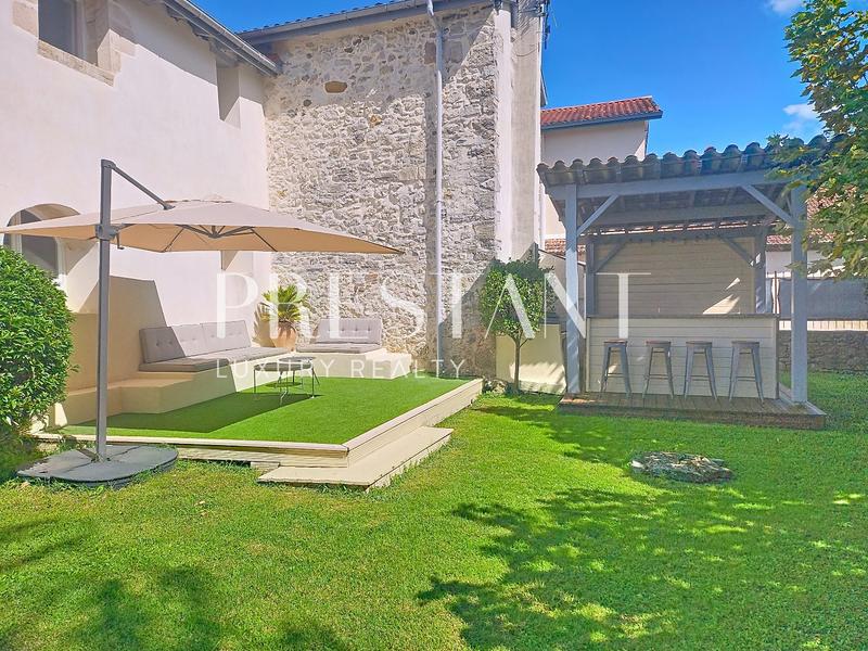 Maison - 152 m² - 5 pièces