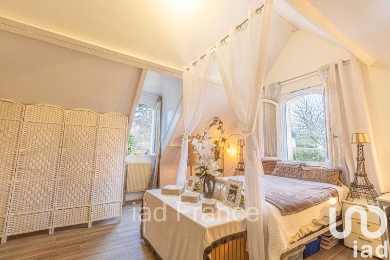 Maison de maîtres - 270 m² - 9 pièces