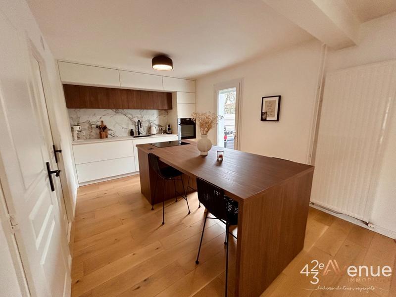 Maison - 111 m² - 5 pièces