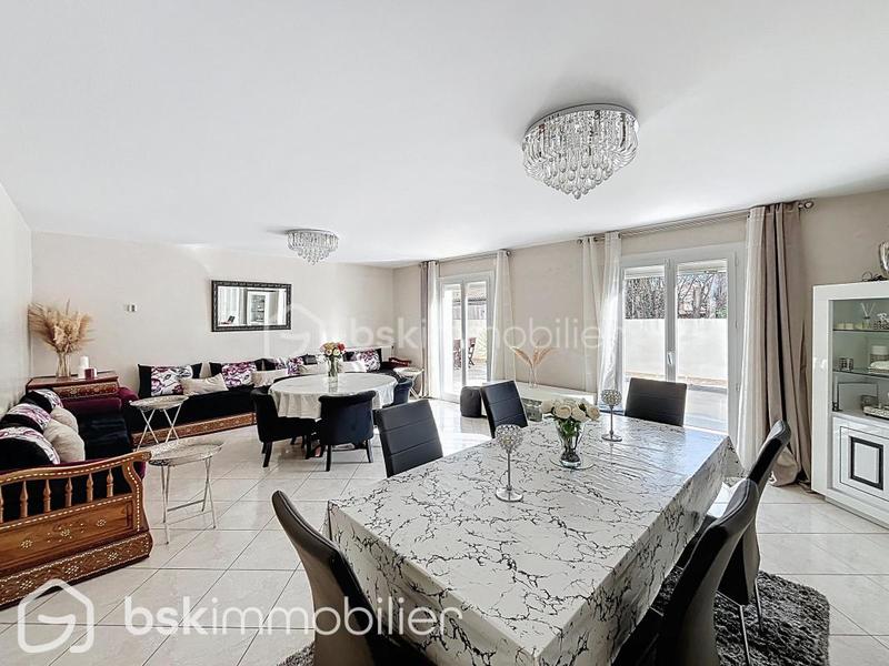 Maison traditionnelle - 130 m² - 5 pièces