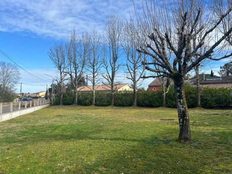 Terrain - 650 m²