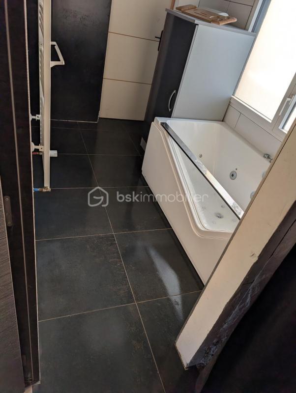 Maison traditionnelle - 116 m² - 5 pièces