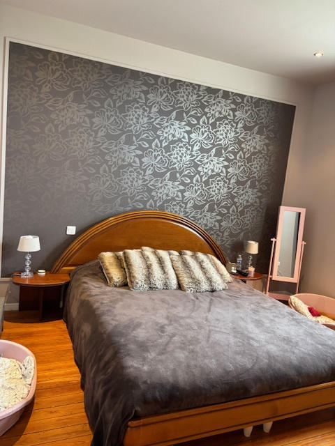 Maison - 285 m² - 8 pièces