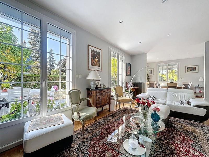 Maison - 152 m² - 7 pièces