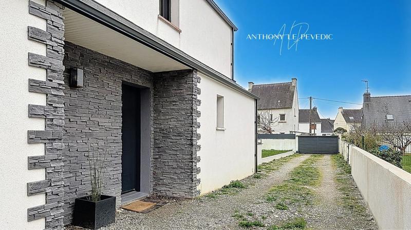 Maison - 148 m² - 8 pièces