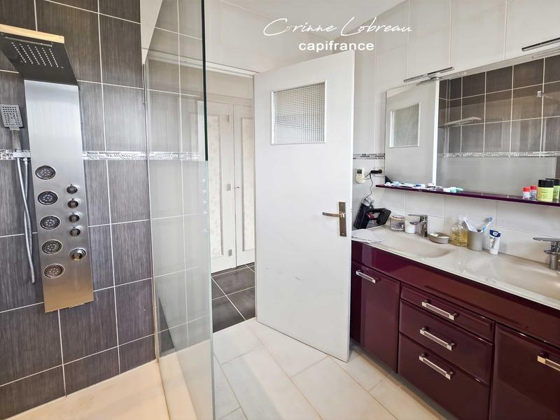 Maison - 160 m² - 7 pièces