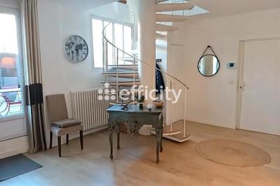 Maison - 326 m² - 6 pièces