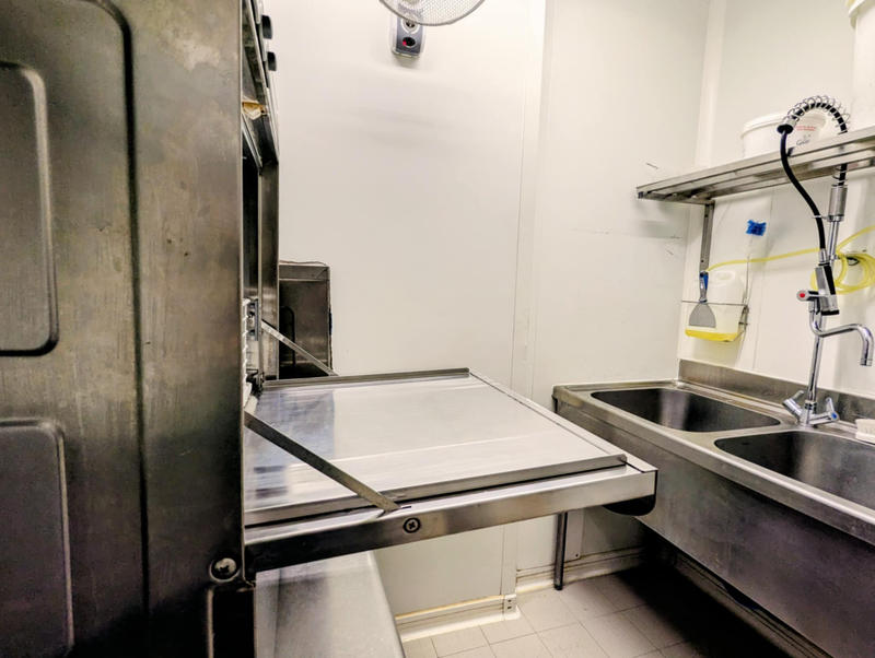 Fonds de commerce - Magasins - 183 m²