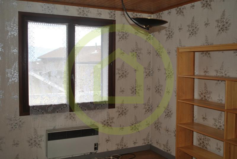 Maison - 107 m² - 6 pièces