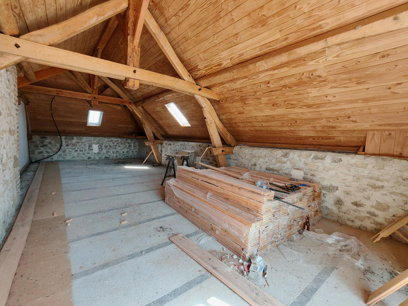 Maison - 250 m² - 8 pièces