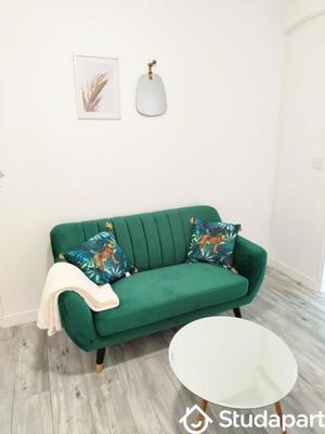 Chambre - 11 m² - 1 pièce