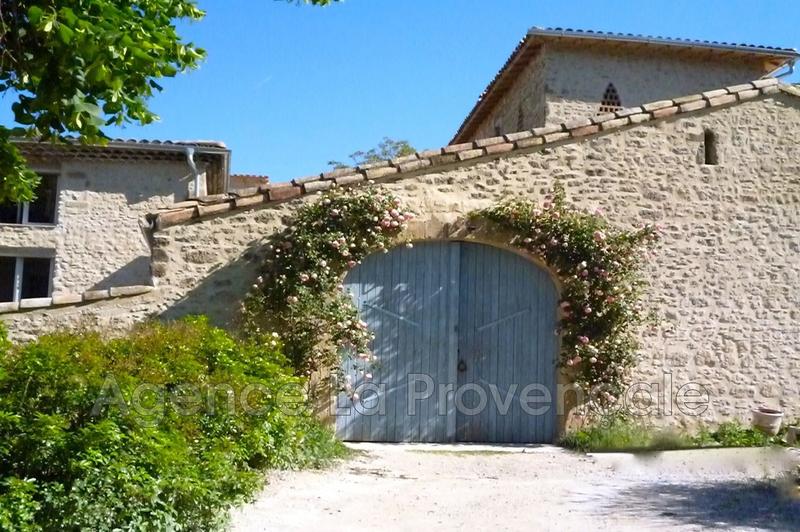 Demeure - 455 m² - 10 pièces