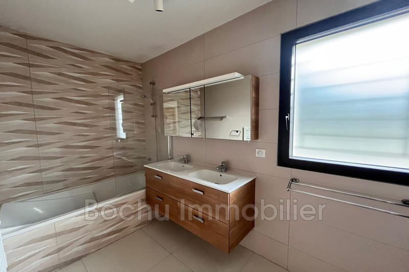 Villa - 168 m² - 5 pièces