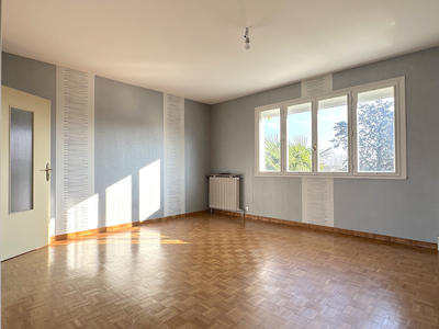 Maison - 105 m² - 4 pièces